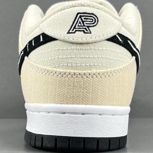 Albino & Preto X  Nike  SB Dunk Low Pro “Pearl White “ - Image 12