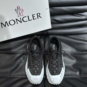 outdoor lace-up sneakers - Image 1