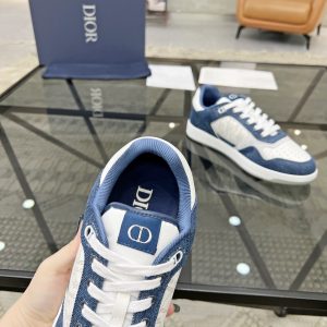 casual sneakers - Image 6