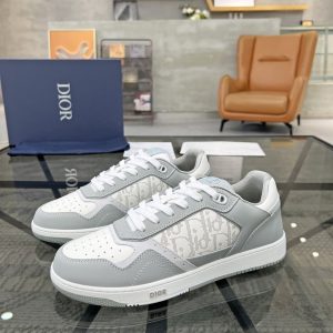 casual sneakers - Image 2