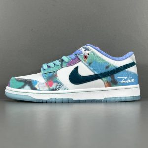 Futura Laboratories x NK Dunk SB - Image 1