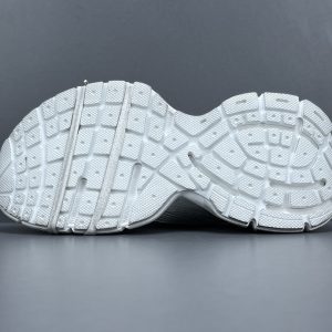 Balenciaga  Clunky Sneaker - Image 7