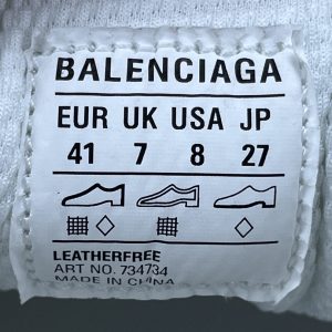 Balenciaga  Clunky Sneaker - Image 8