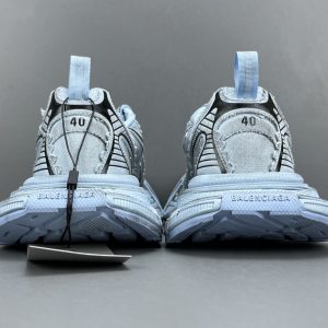 Balenciaga  Clunky Sneaker - Image 6